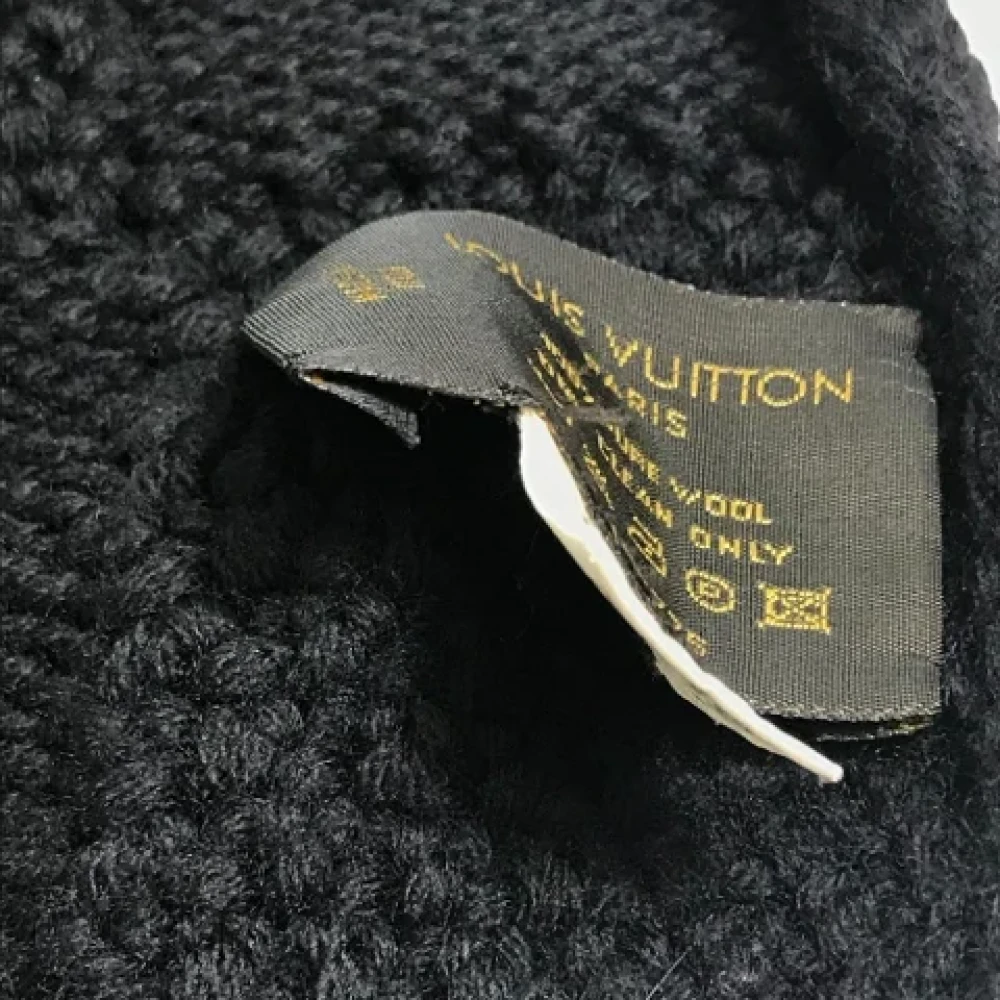 Louis Vuitton Vintage Pre-owned Wool scarves Black Dames