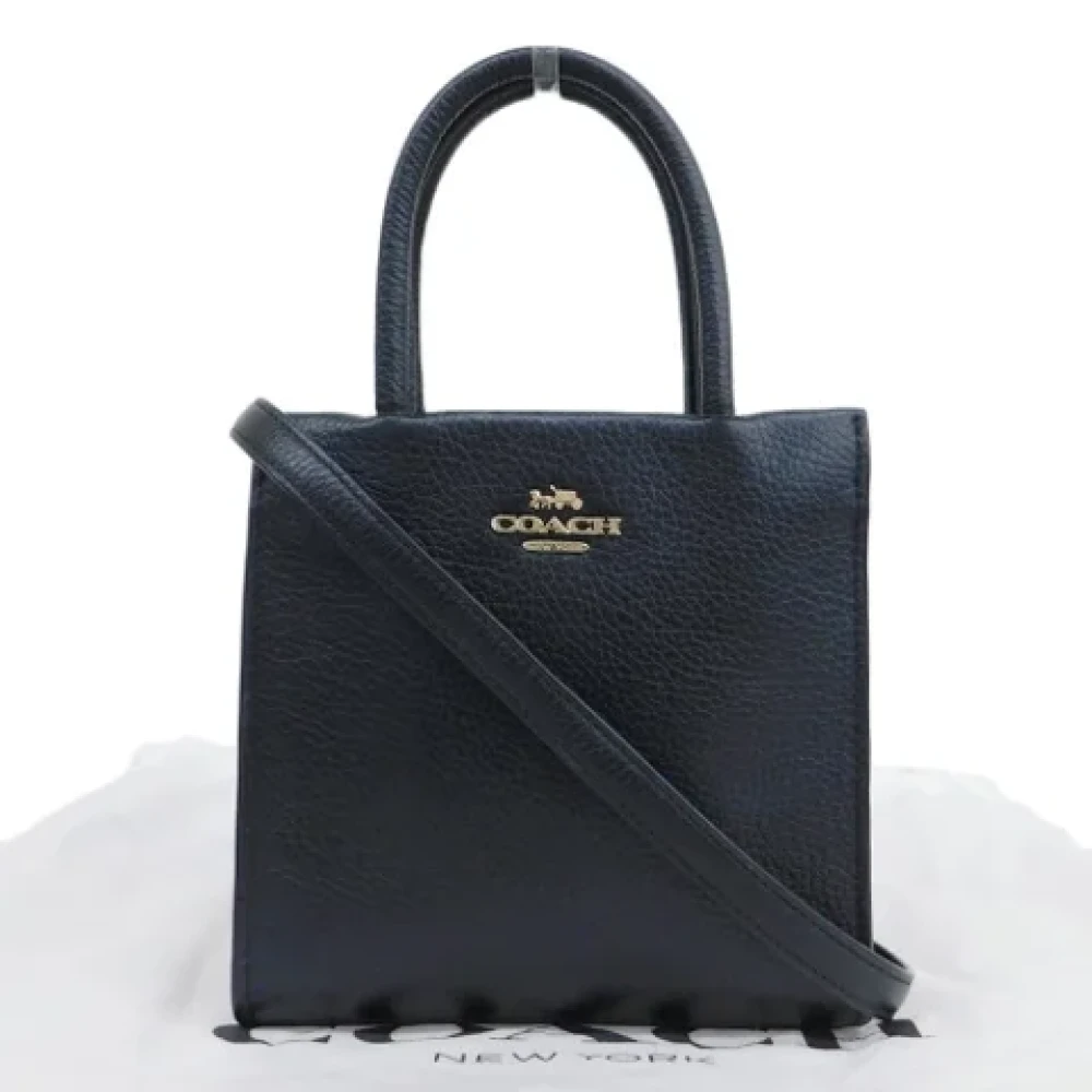 Coach Pre-owned Fabric handbags Black Dames