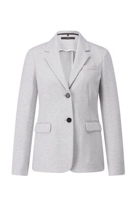 blazer-classique-avec-silhouette-feminine