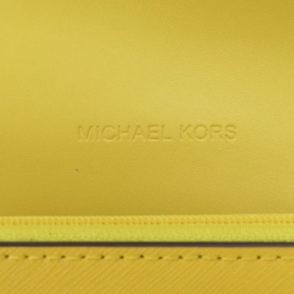 Michael Kors Pre-owned Leather shoulder-bags Yellow Dames