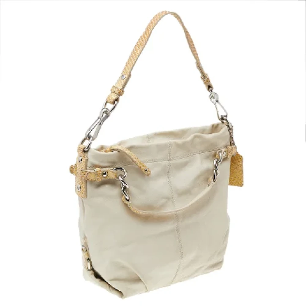 Coach Pre-owned Leather handbags Beige Dames