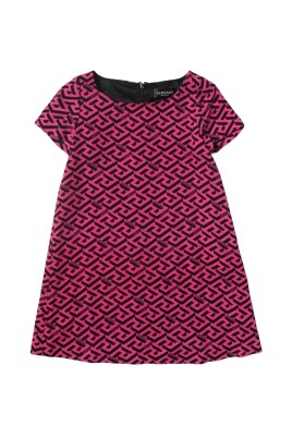 robe-chic-geometrique-a-ligne