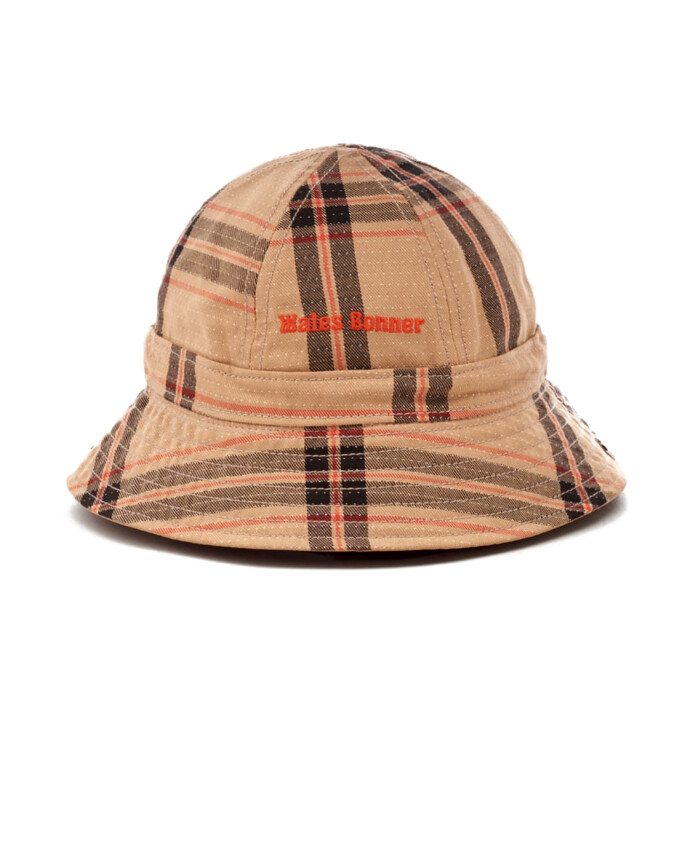 chapeau-beige-avec-style-unique