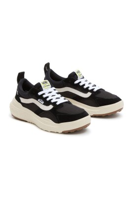 innovative-urban-sneakers-black-white