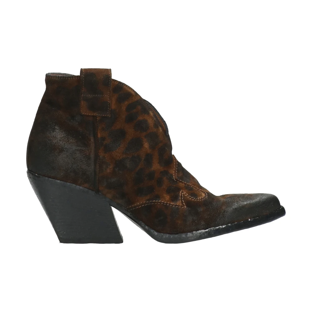 Shoes > Boots > Cowboy Boots - - Elena Iachi - Modalova