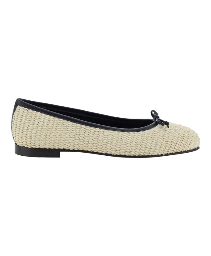 beige-ballerina-flats-elegant-slip-on-design