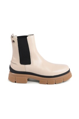 beige-leather-boots-made-in-portugal