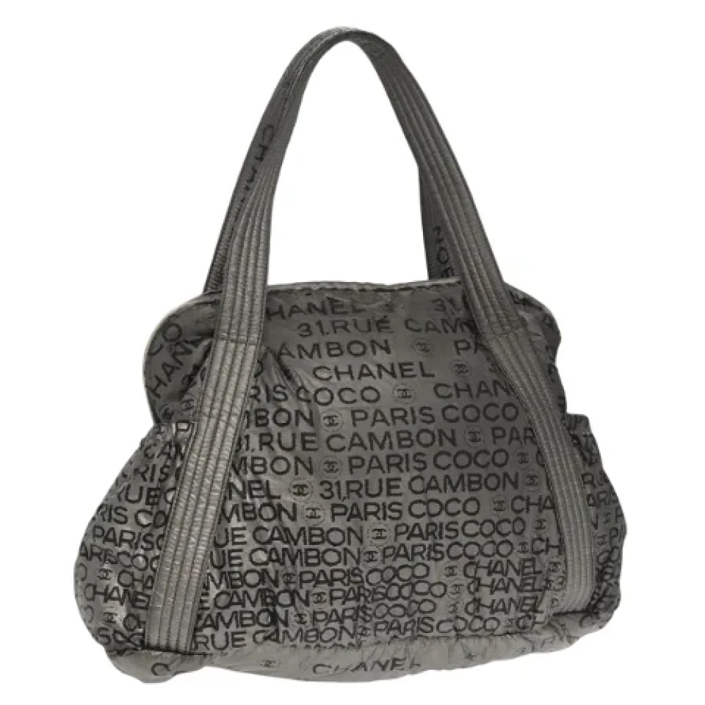 Chanel Vintage Pre-owned Leather handbags Gray Dames