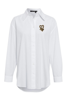 chemise-blanche-oversize-avec-detail-de-perles