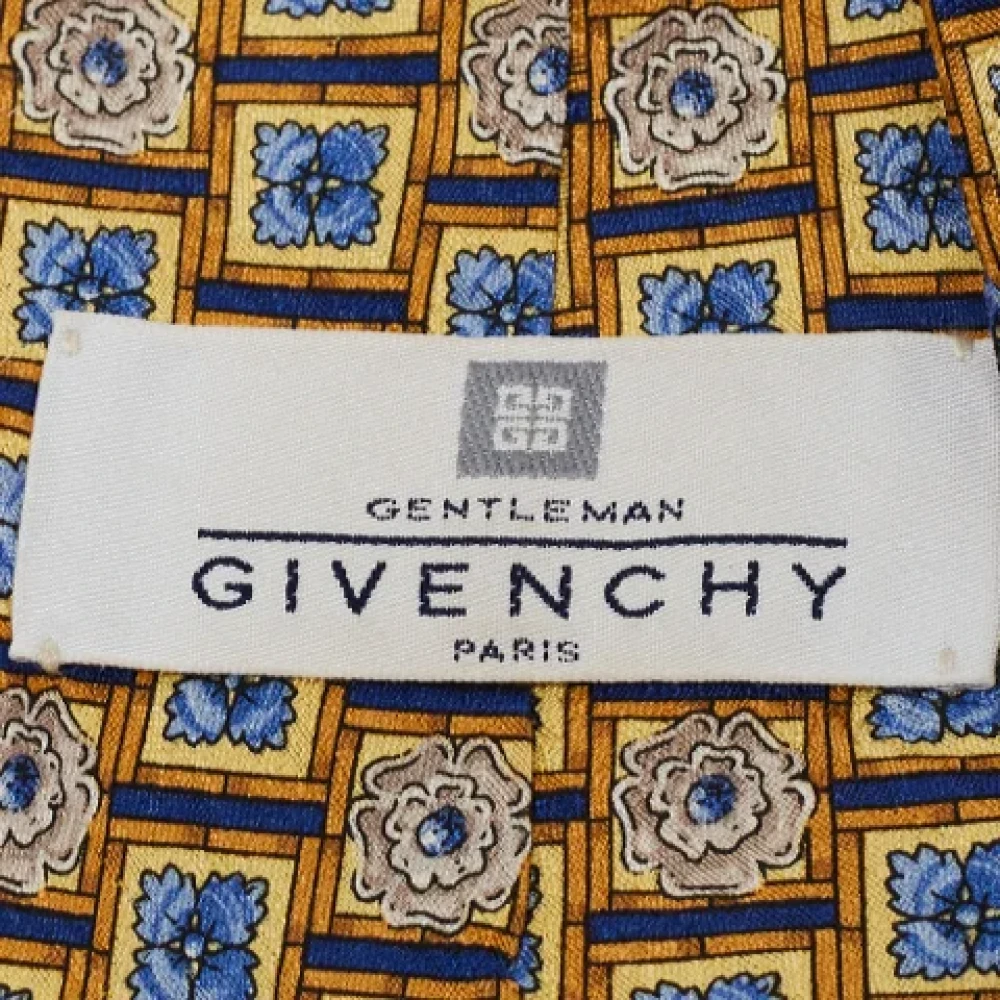 Givenchy Pre-owned Silk home-office Yellow Heren