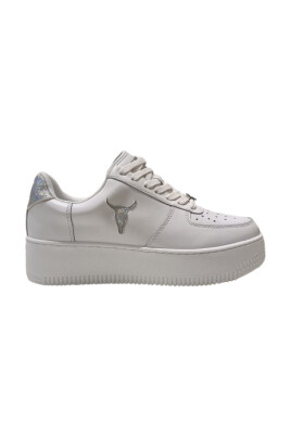 stylish-sneakers-for-men-and-women