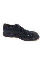 chaussure-en-daim-a-leffet-vintage