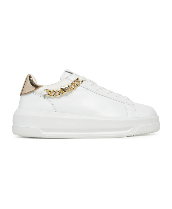 hvide-sneakers-med-guld-detaljer