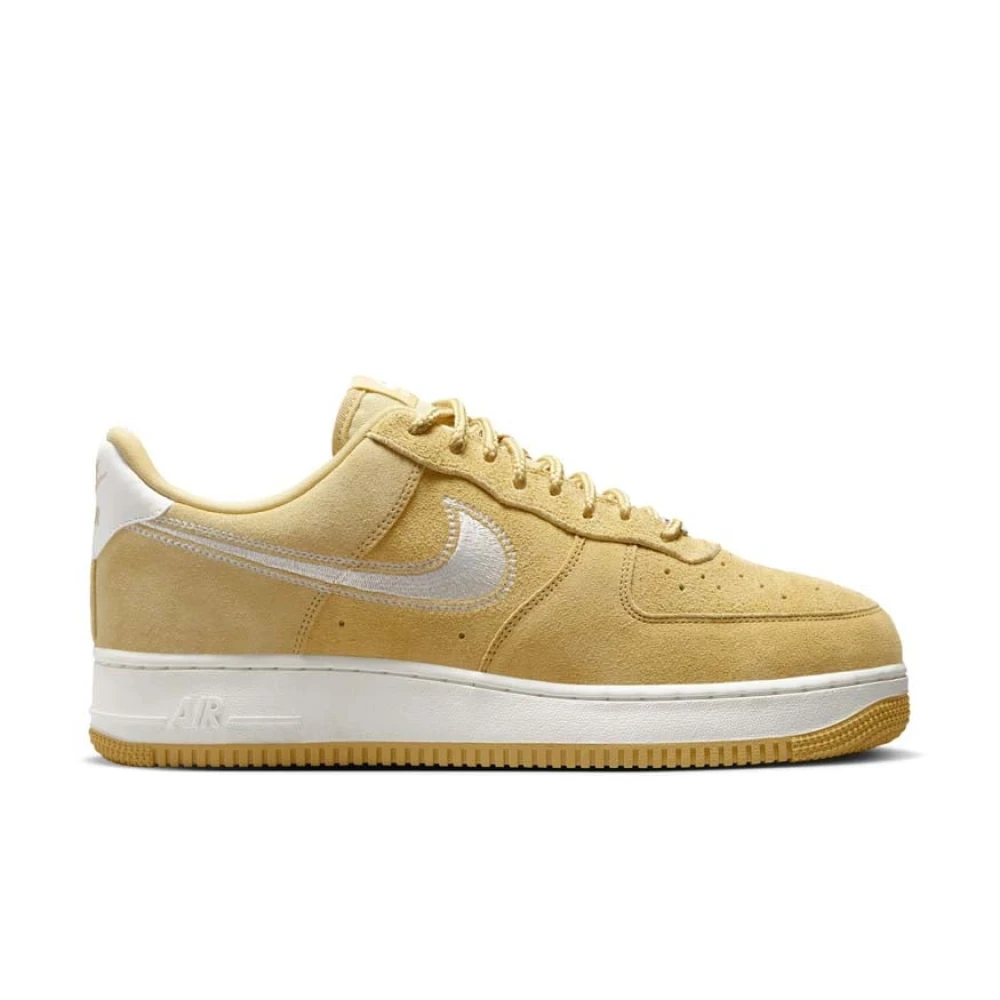 Nike Yellow Skateboarding, Male, 4 Uk, Air Force 1 07 Lv8 Low