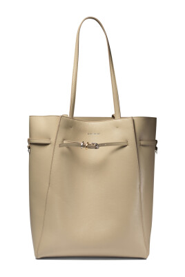 elegant-leather-shoulder-bag