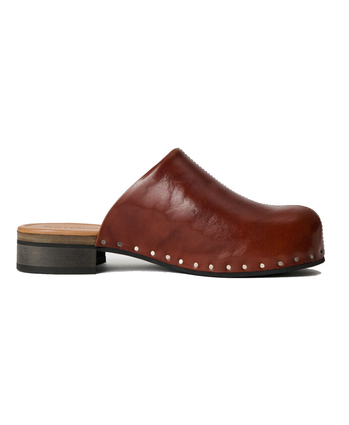 sabots-en-cuir-avec-semelle-vibram