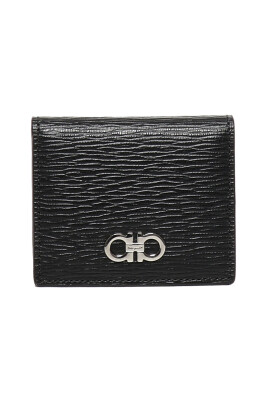 black-wallet-with-logo-interior