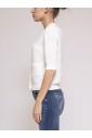 pull-blanc-femme-modele-elegant