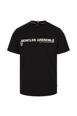 t-shirt-et-polo-noir-avec-logo