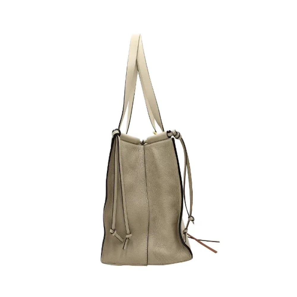 Loewe Pre-owned Leather shoulder-bags Beige Dames