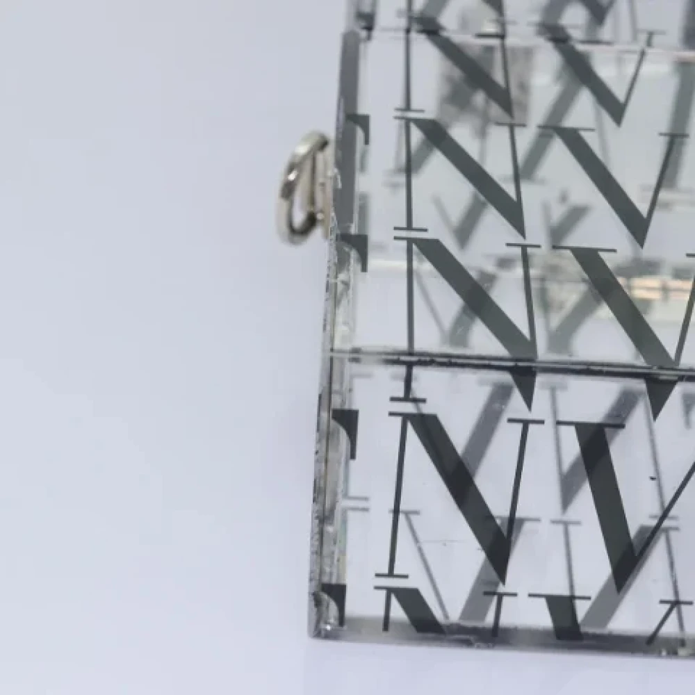 Valentino Vintage Pre-owned Plastic crossbody-bags Gray Dames