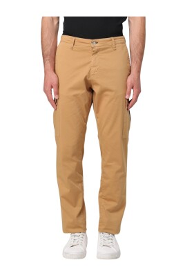 stylish-cargo-pants-in-camel