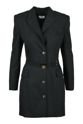 robe-veste-avec-fermeture-boutonnee