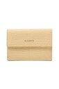 portefeuille-en-cuir-jaune-design-compact-elegant