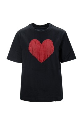 t-shirt-imprime-coeur-rouge