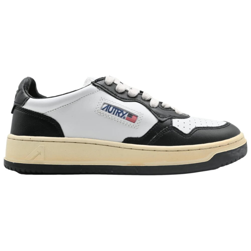 Autry Zwarte Leren Lage Sneakers Dames Schoenen
