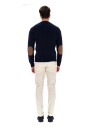 pull-en-cachemire-bleu-avec-empiecements-en-daim