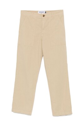 beige-trousers-with-multiple-pockets