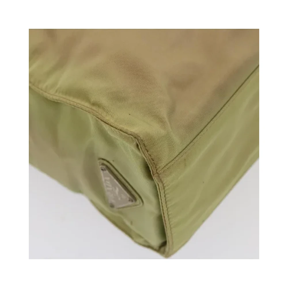 Prada Vintage Pre-owned Nylon handbags Green Dames