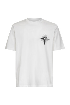 t-shirt-blanc-avec-logo-graphique