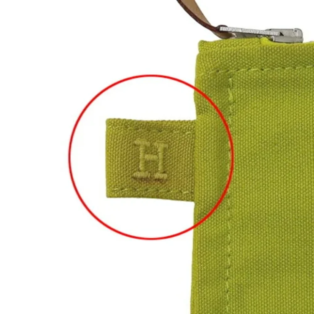 Hermès Vintage Pre-owned Cotton clutches Green Dames