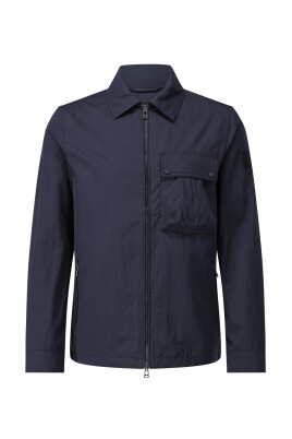 logo-overshirt-with-versatile-design