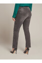 hand-embroidered-jeans