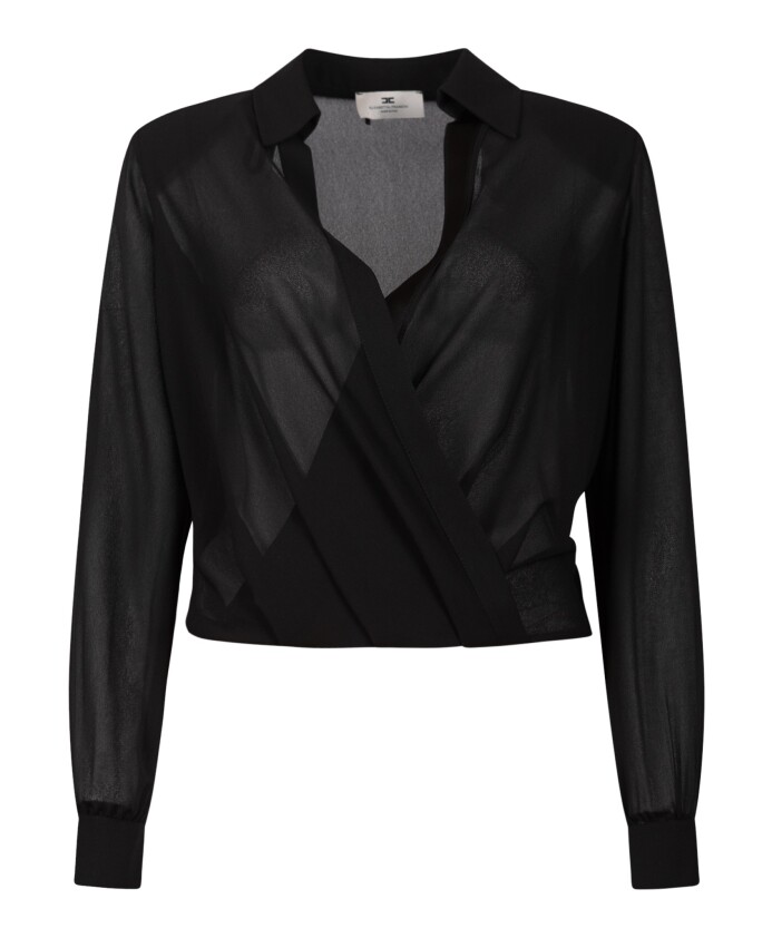 chemise-noire-en-georgette-drapee-avec-boutons-de-manchette-bijoux