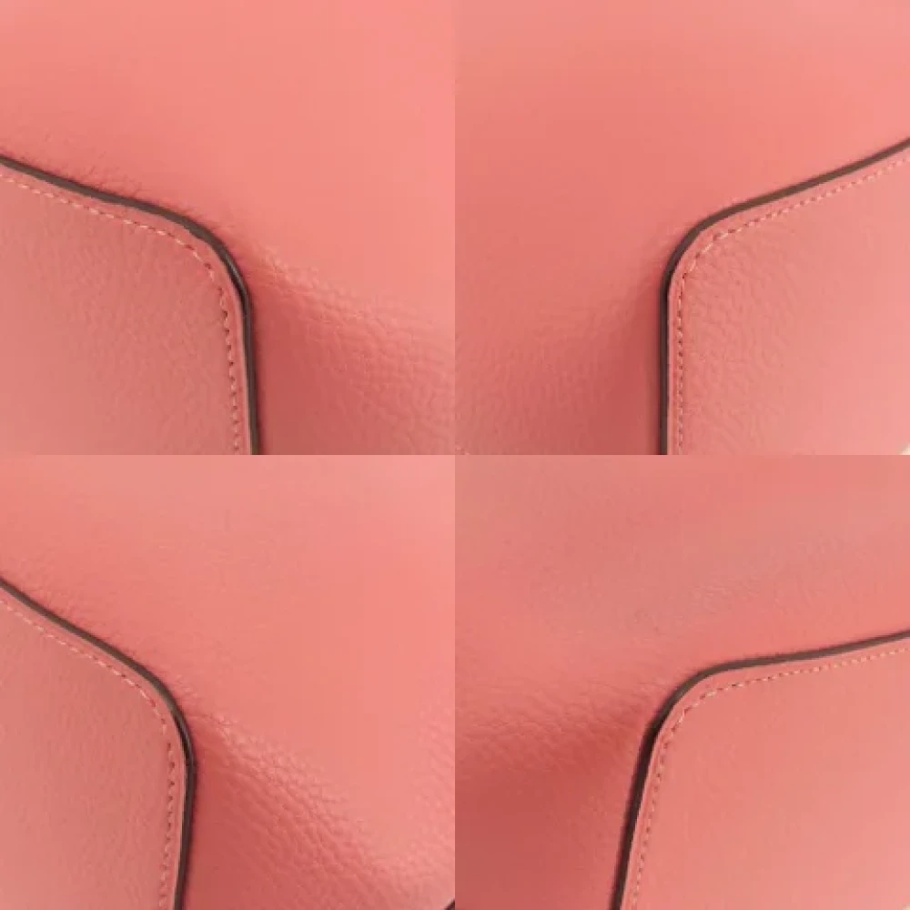 Coach Pre-owned Leather handbags Pink Dames