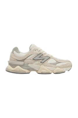 retro-moonbeam-sneakers