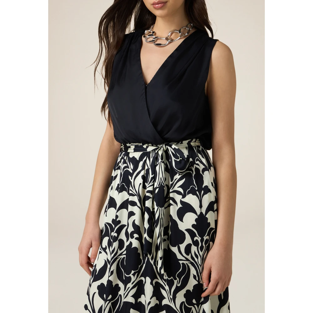 Oltre Mouwloze jurk met lange mouwen en bedrukte rok Multicolor Dames