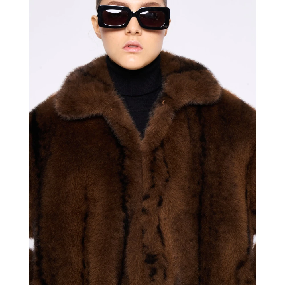Silvian Heach Korte Faux Fur Jas Klassieke Kraag Brown Dames