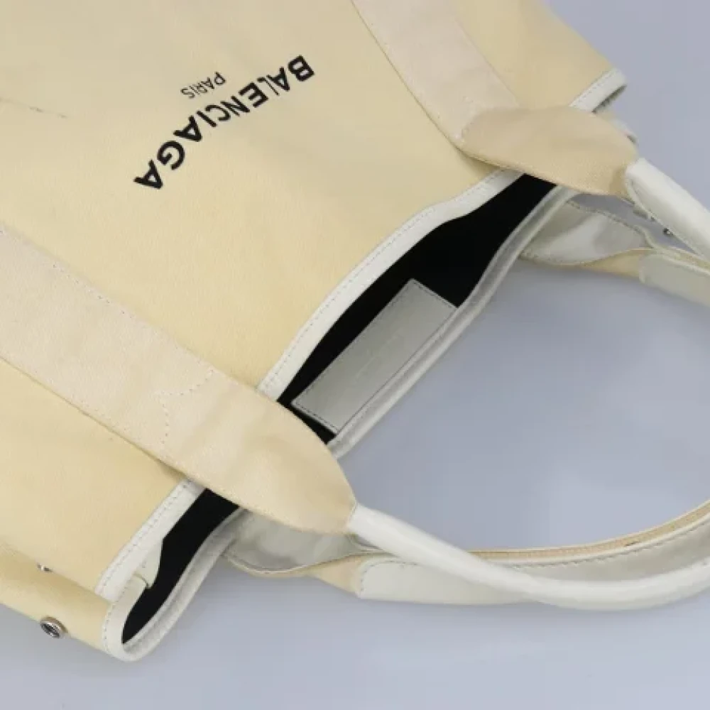 Balenciaga Vintage Pre-owned Canvas handbags Beige Dames