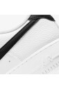 sneakers-blanches-style-classique-moderne