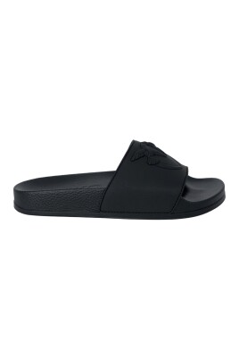 beach-and-pool-slipper