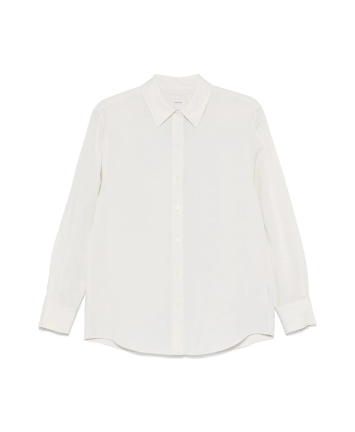 witte-knoopsluiting-klassieke-overhemd