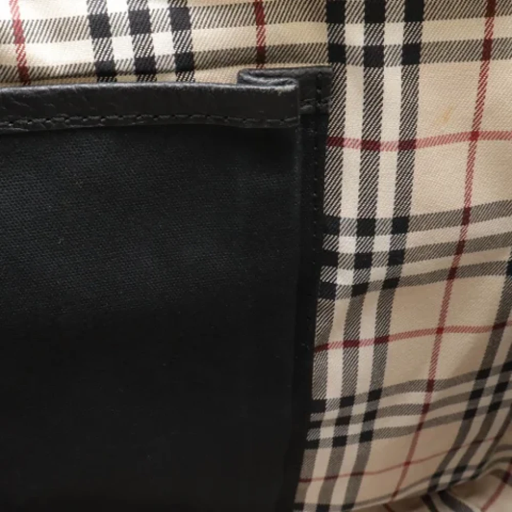 Burberry Vintage Pre-owned Leather shoulder-bags Black Dames