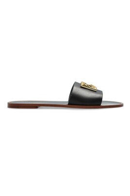 leather-slides-with-a-logo-shaped-applique