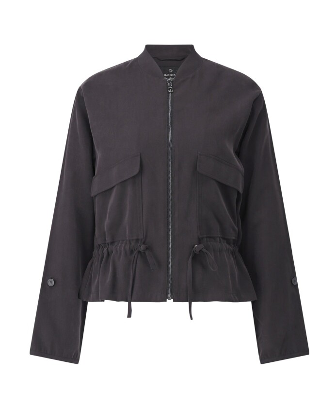 blouson-style-safari-avec-cintrage-taille