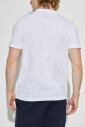 t-shirt-avec-impression-coloree
